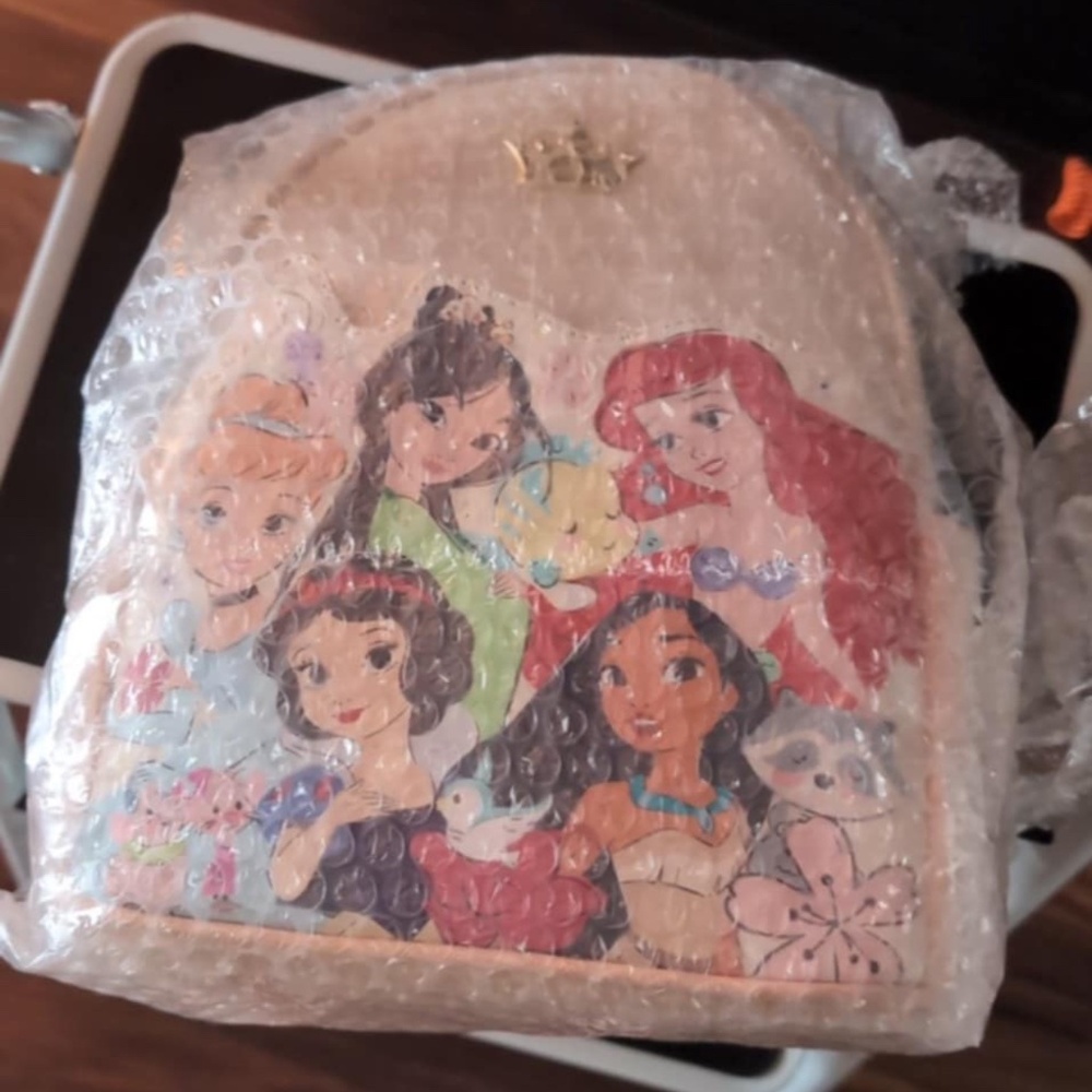 Loungefly Princess saves herself backpack NWT